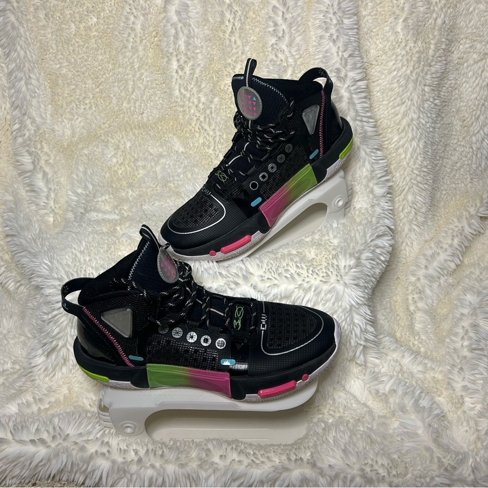 Basketball Sneakers Li-Ning Dwayne Wade Size 11 Neon Mens